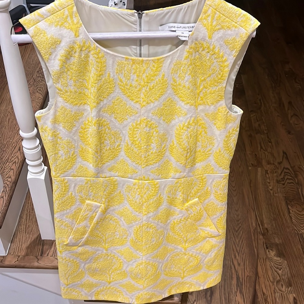 Womens DVF mini dress